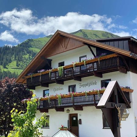 Gaestehaus Zugspitzblick Berwang Bagian luar foto