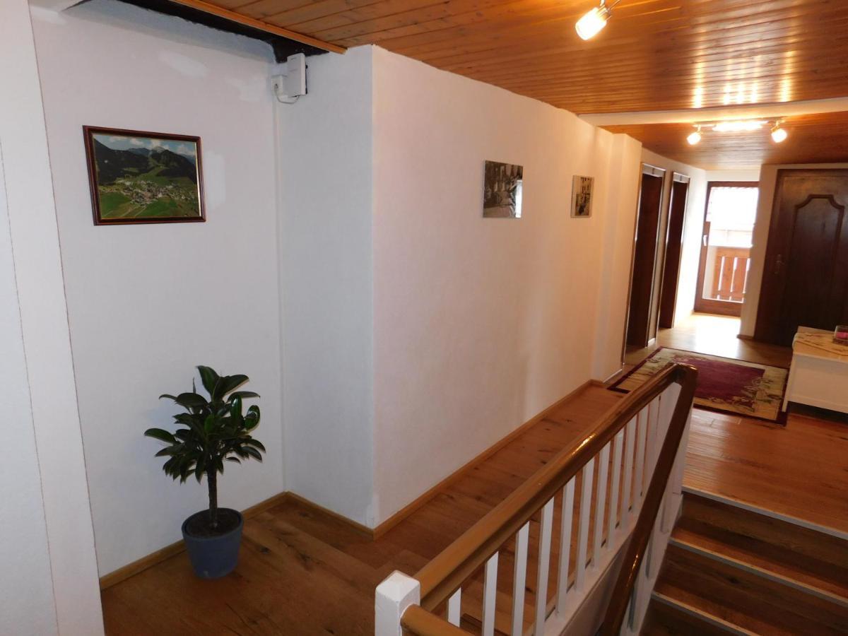 Gaestehaus Zugspitzblick Berwang Bagian luar foto