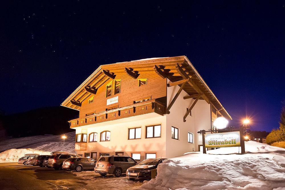 Gaestehaus Zugspitzblick Berwang Bagian luar foto